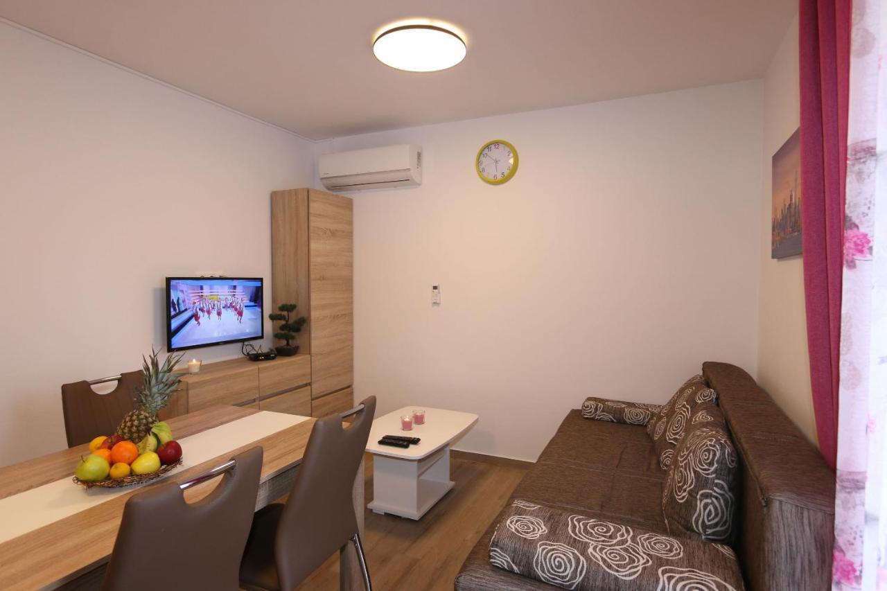Apartments Mirjana Šilo Εξωτερικό φωτογραφία