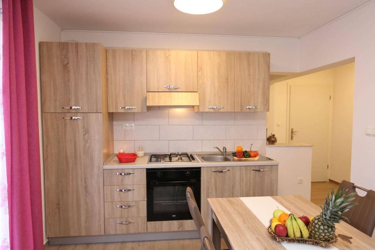 Apartments Mirjana Šilo Εξωτερικό φωτογραφία